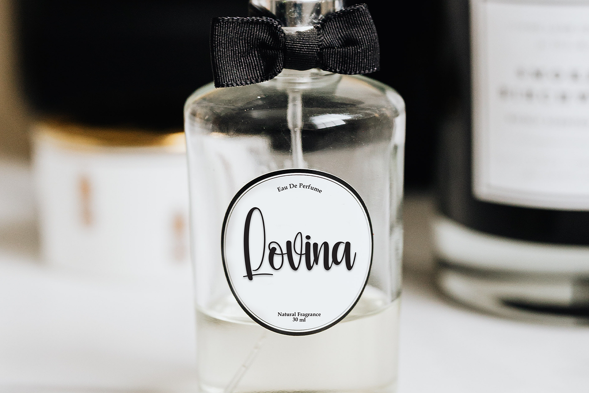 Lettering | Script Font, a Handwritten Font by Scratchones (Photo 3 of 8)