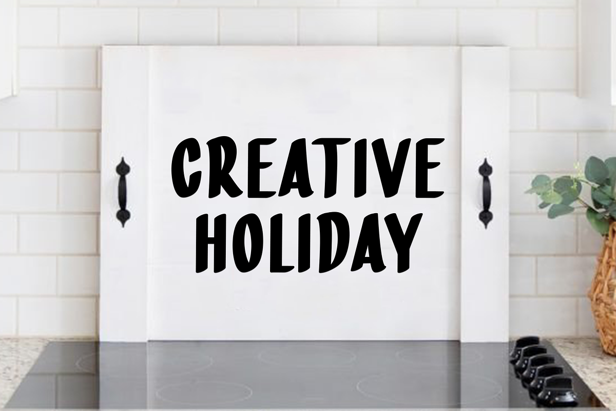 Cute Dreams, a Script Font by InermediaSTUDIO (Photo 4 of 8)