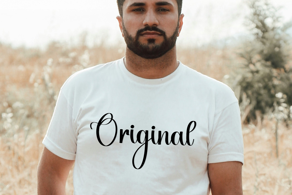 Monday, a Handwritten Font by FreshTypeINK (Photo 4 of 9)