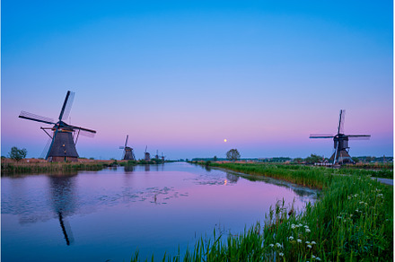 Windmills at Kinderdijk in Holland, an Architecture Photo by f9photos