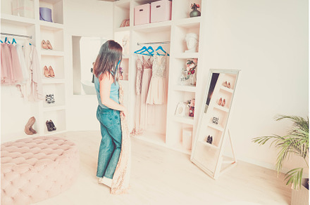 Young brunette woman standing in, a Beauty & Fashion Photo by Neirfy