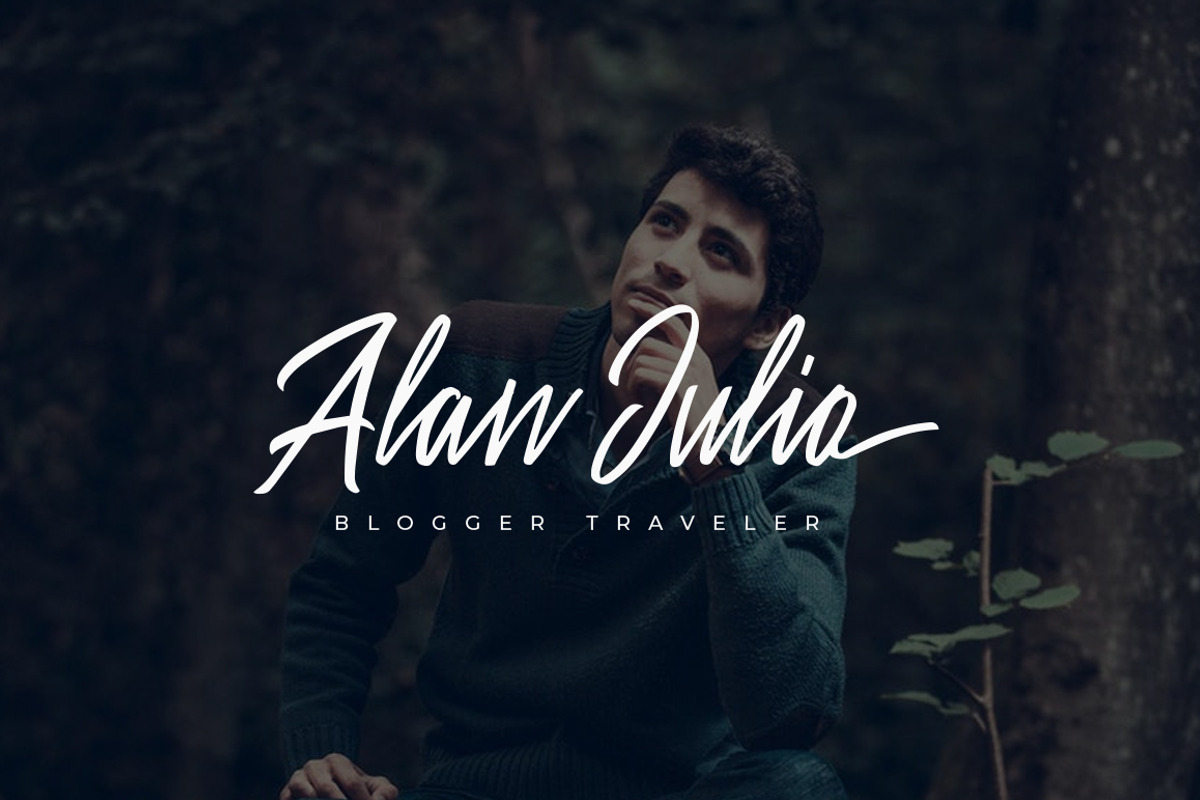 Sakoda Signature Font preview 2