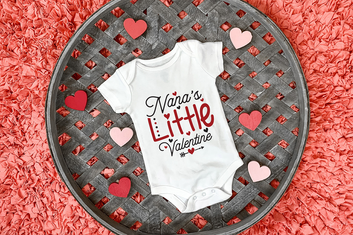 Kids Valentine SVG Bundle, a Graphic by CraftlabSVG (Photo 8 of 13)