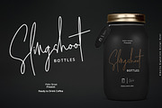 Amelia Signature, a Script Font by Teweka (Thumbnail 2 of 8)