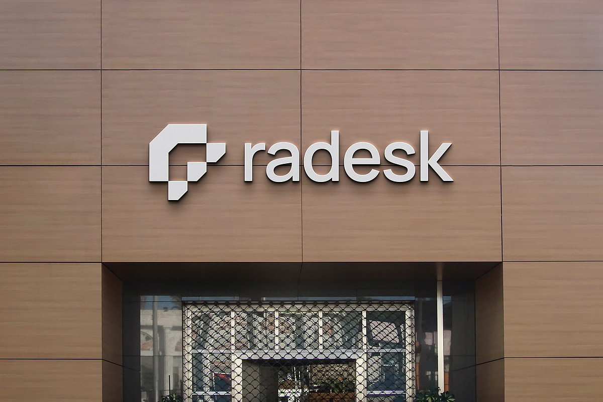 Logo Mockup Modern 3D Sign Building, a Product Mockup by Asylab (Photo 2 of 4)