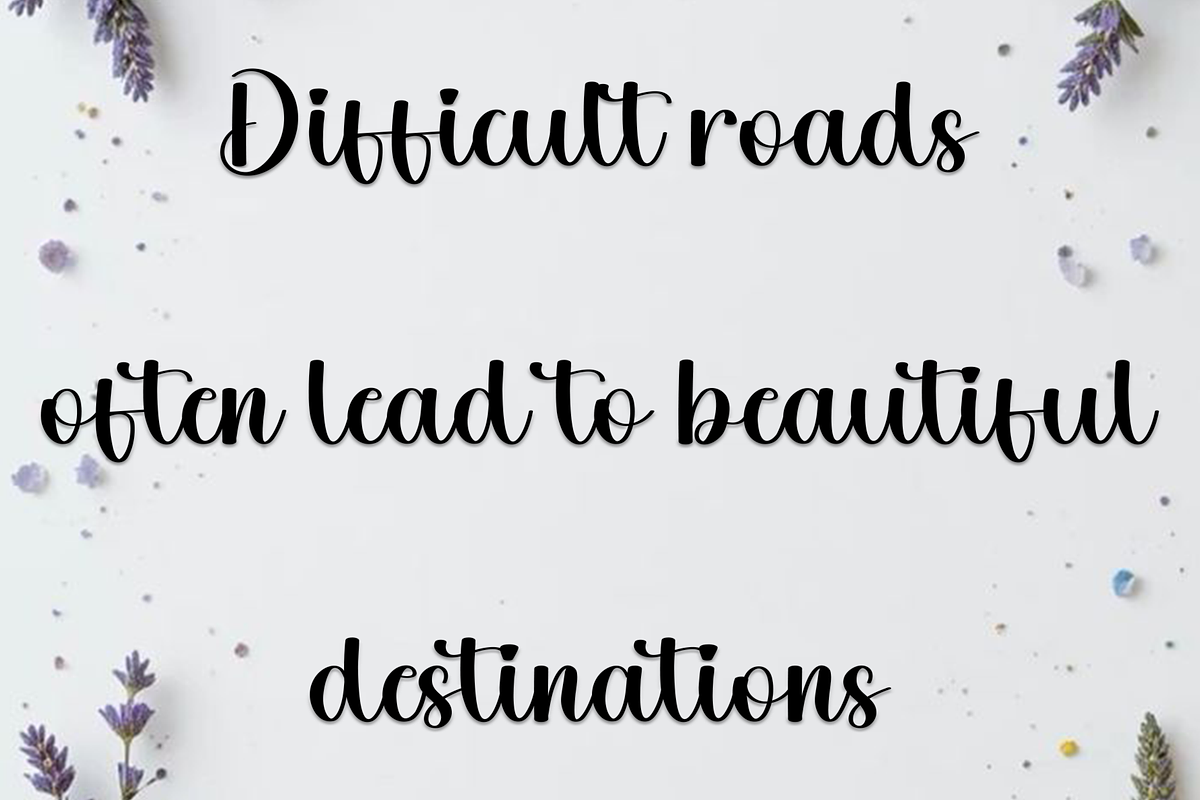 Christmas Handmade, a Handwritten Font by InermediaSTUDIO (Photo 2 of 8)