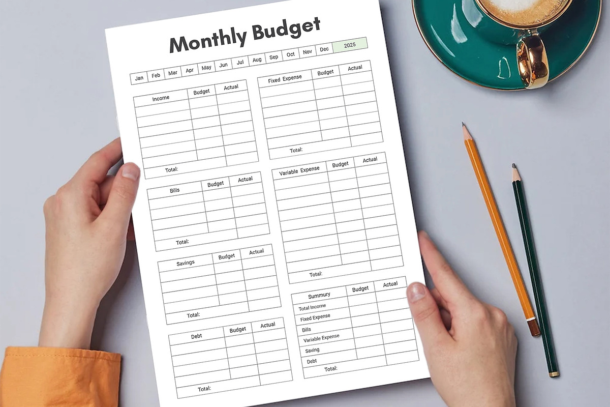 Canva Budget Planner, a Stationery Template by DesignDevisers (Photo 4 of 10)