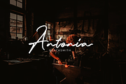 Hanney - Classy Script Font, a Script Font by Prestigetype (Thumbnail 4 of 7)
