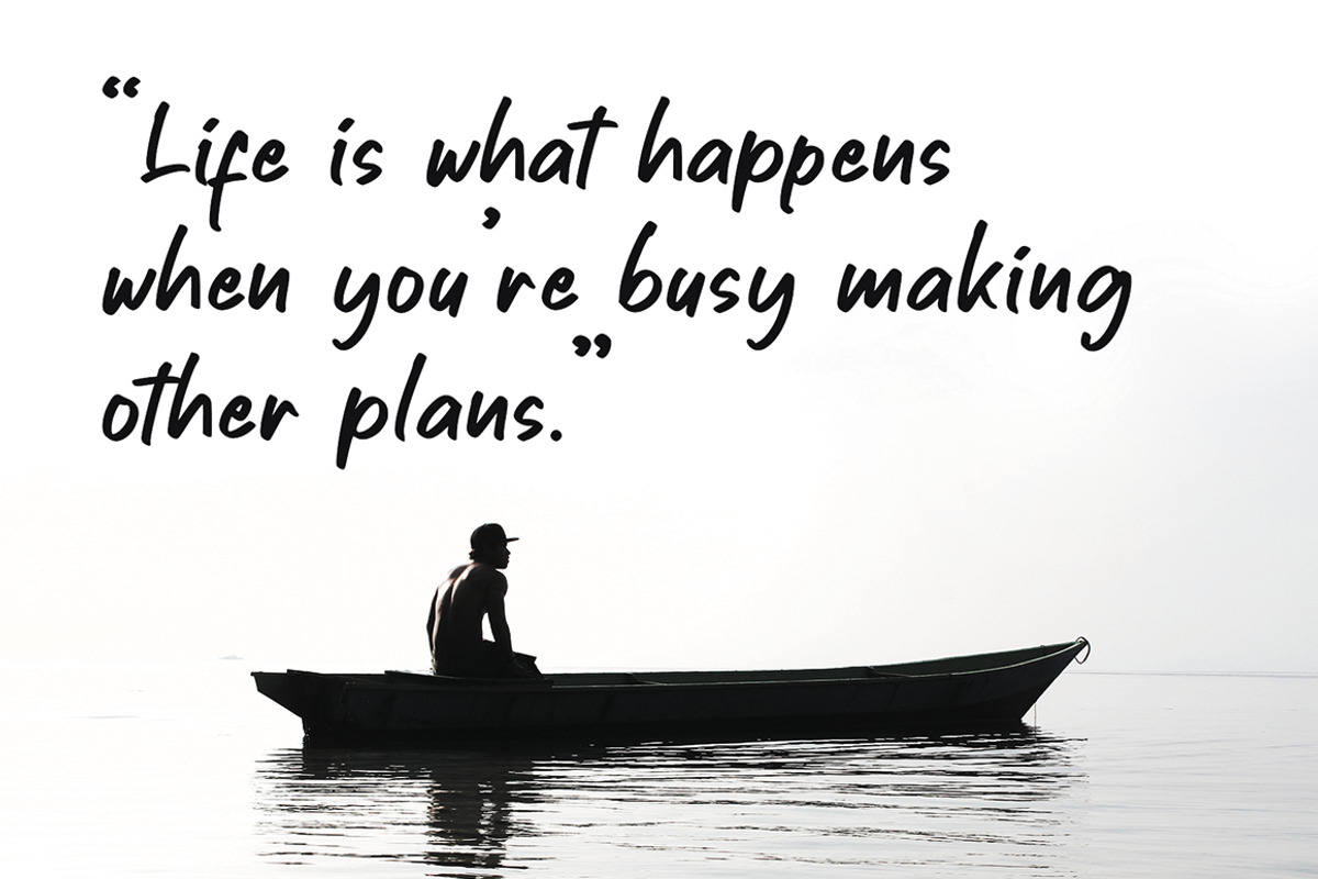 Larheen, a Handwritten Font by Suza Studio (Photo 4 of 12)