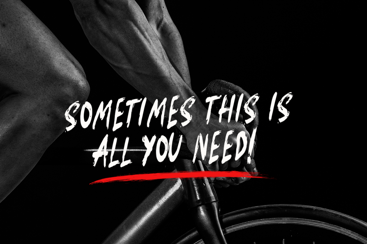 Dinamic Brush Font preview 5