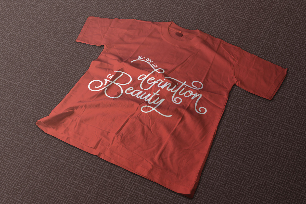 Lionettes Typeface preview 5