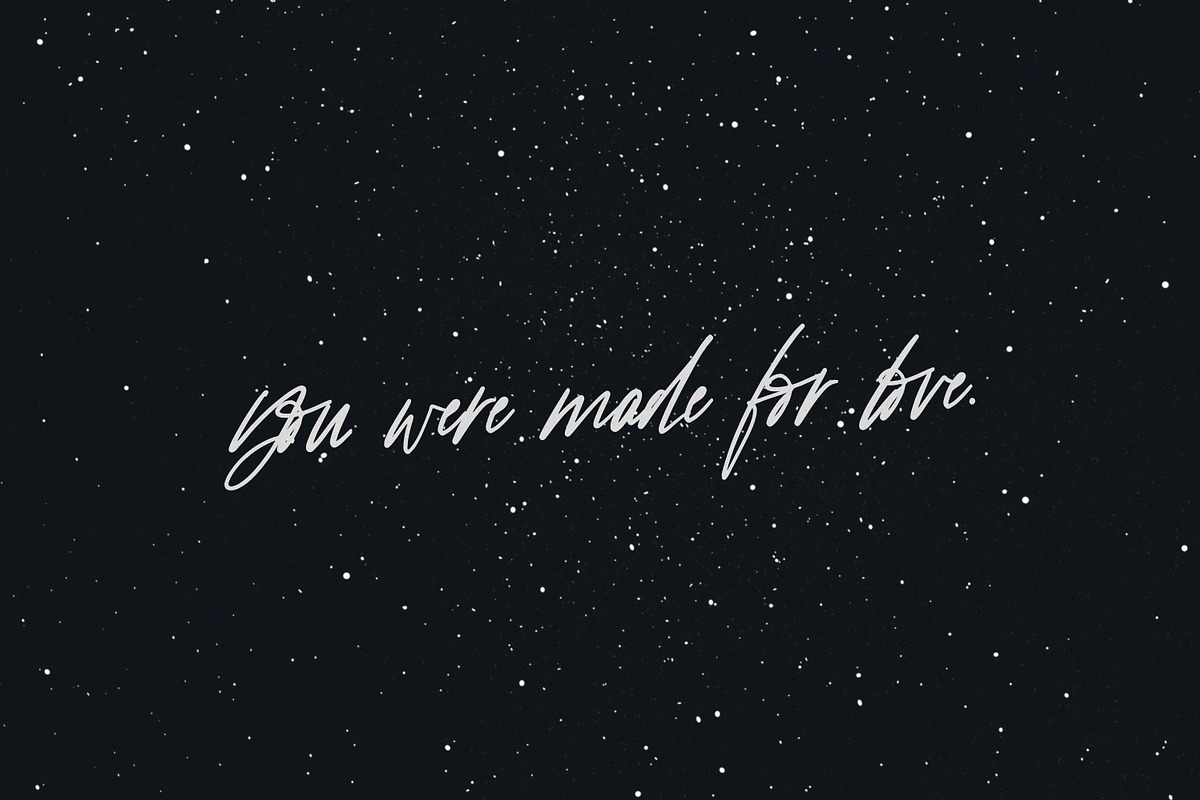 Movements | Handwritten Font preview 4