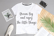 Marilyn Script, a Script Font by Bosstype Studio (Thumbnail 2 of 8)