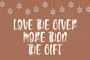 Ciannal Christmas Display Font, a Handwritten Font by Maulana Creative (Thumbnail 5 of 7)