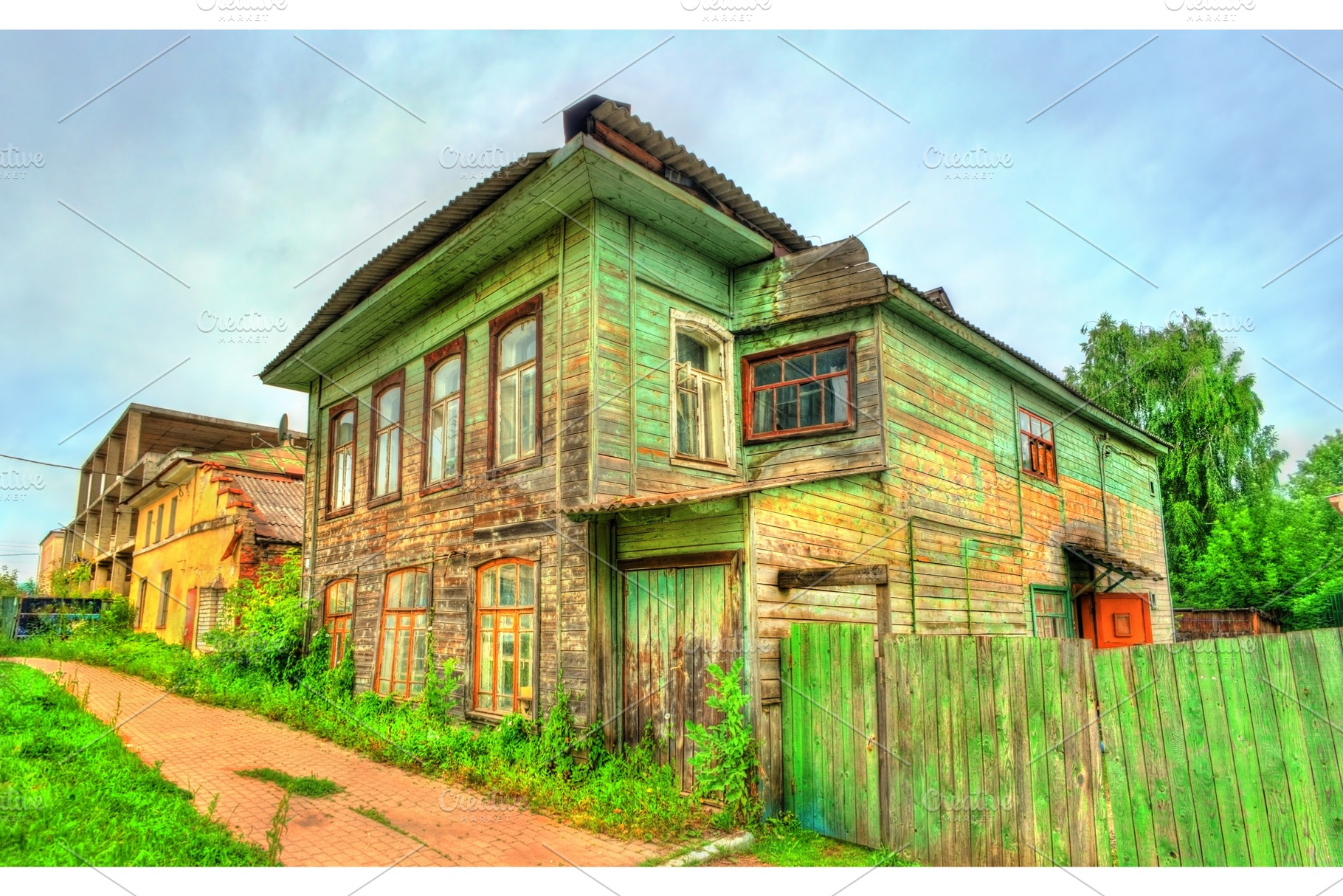 Traditional Russian wooden house in Rostov, an Architecture Photo by Leonid Andronov
