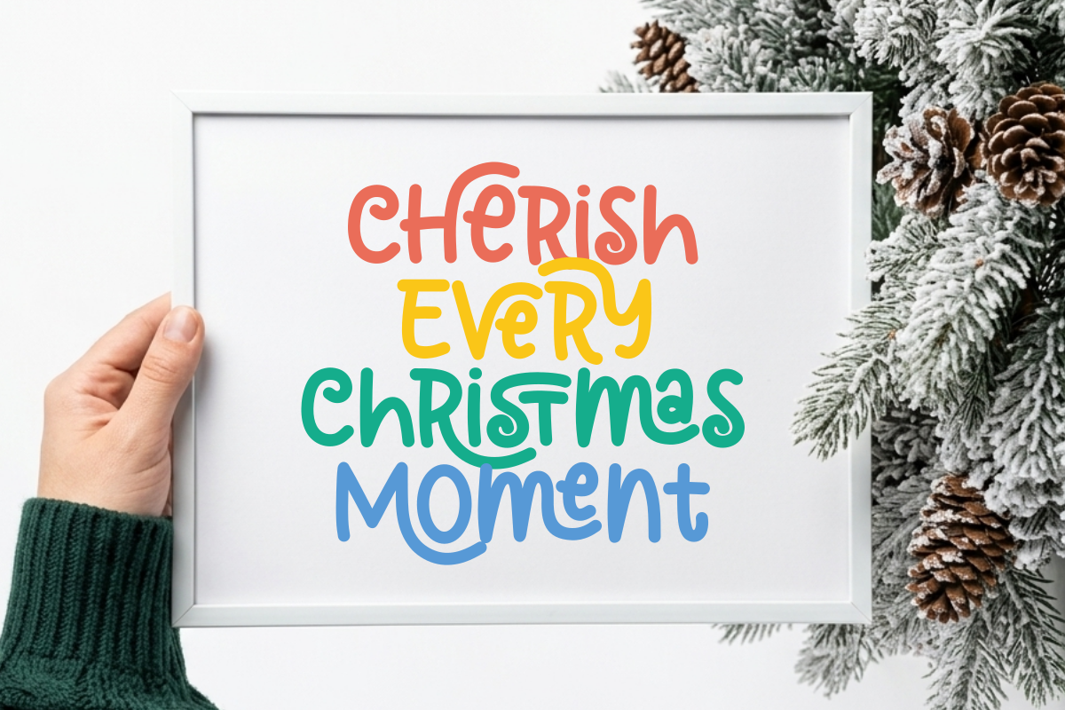 Handmade Christmas - Display Font, a Handwritten Font by SaktiAvellin (Photo 8 of 10)