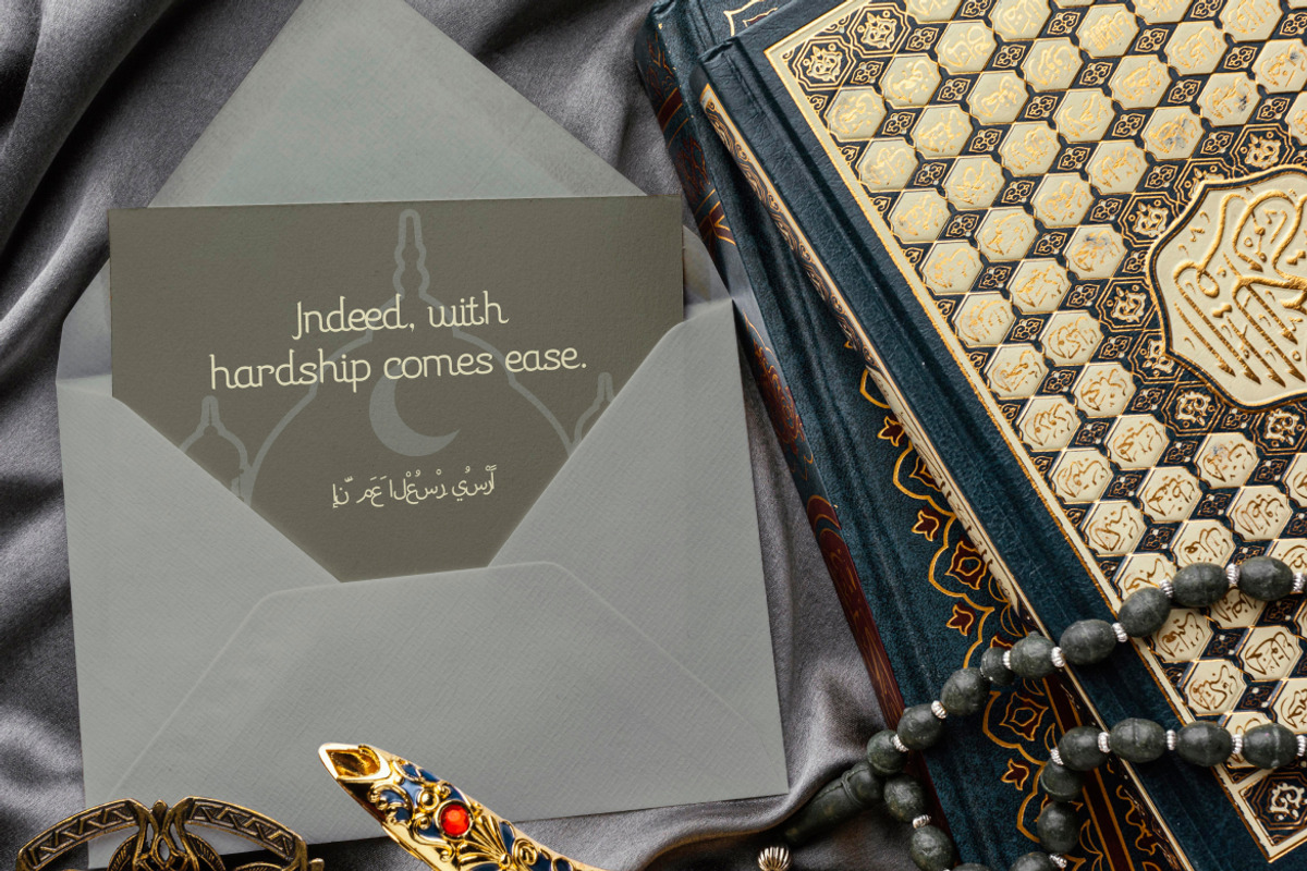 Taraweeh - Modern Islamic Typeface, a Script Font by Vadovastd (Photo 7 of 7)