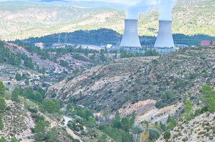 Cooling towers at nuclear powerplant
