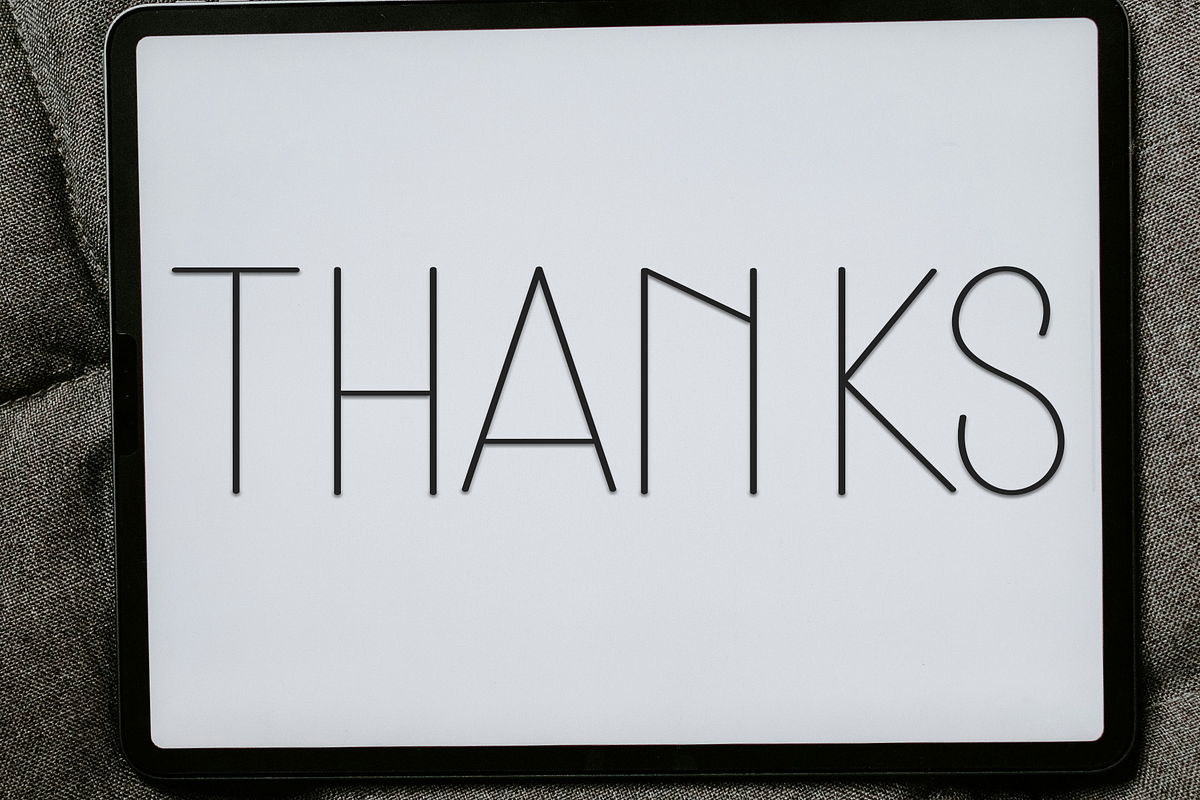 Outside Minimalist, a Sans Serif Font by InermediaSTUDIO (Photo 8 of 8)