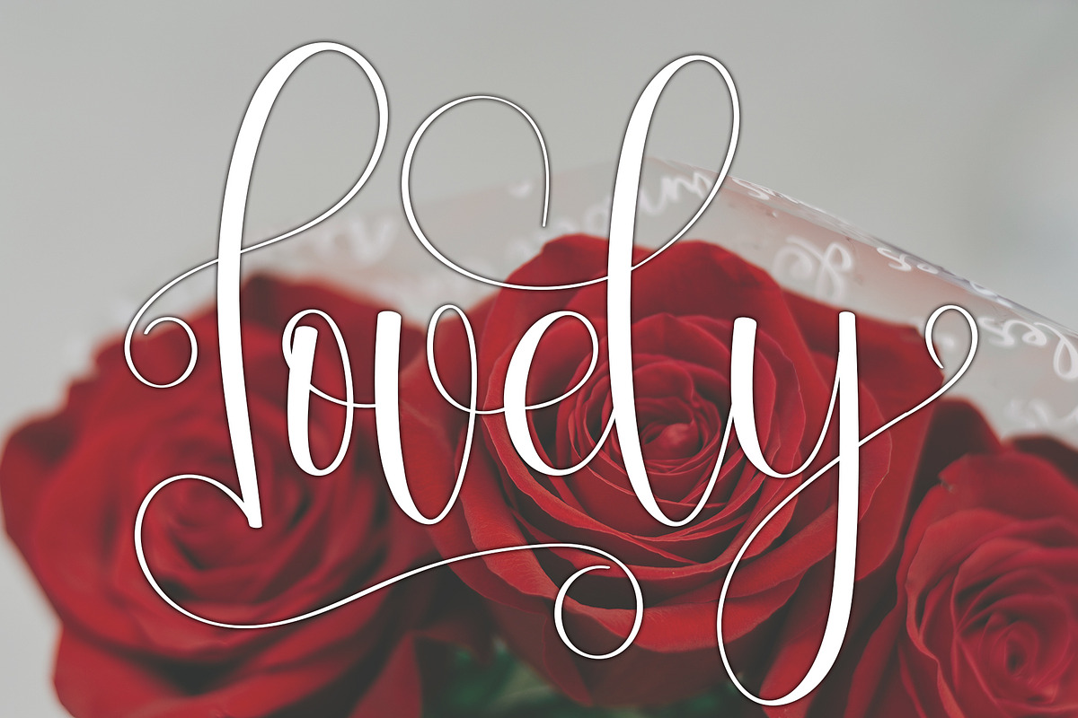 Lovely, a Handwritten Font by InermediaSTUDIO (Photo 1 of 7)