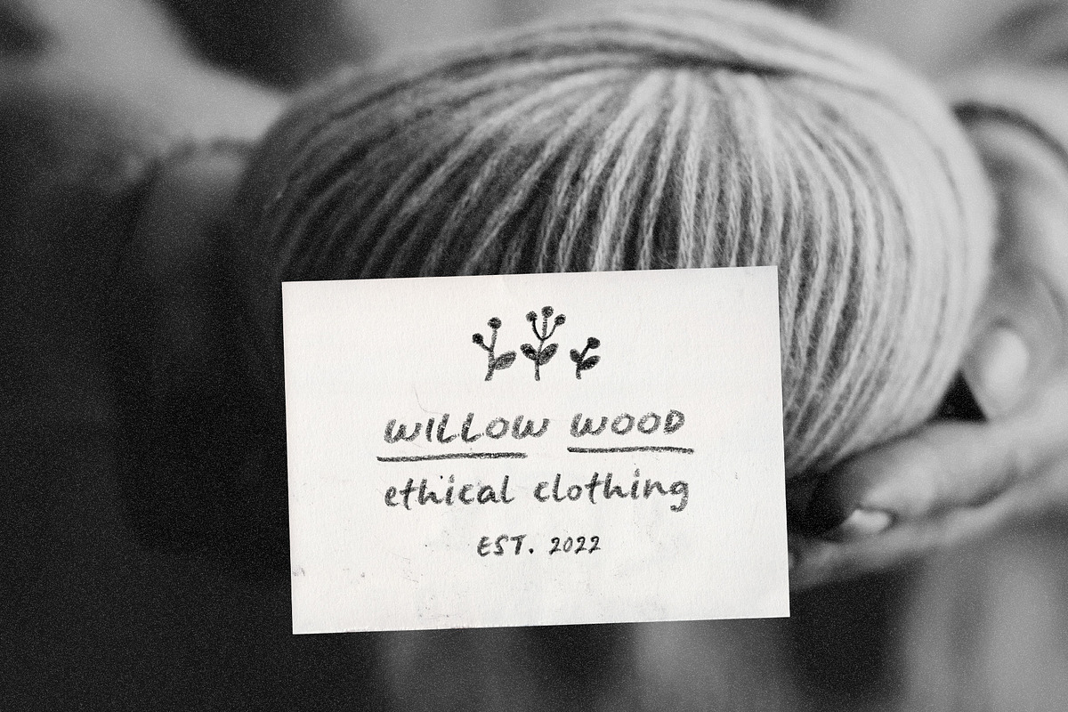 In The Sun handwritten SVG font, a Script Font by Ana's Fonts (Photo 6 of 11)