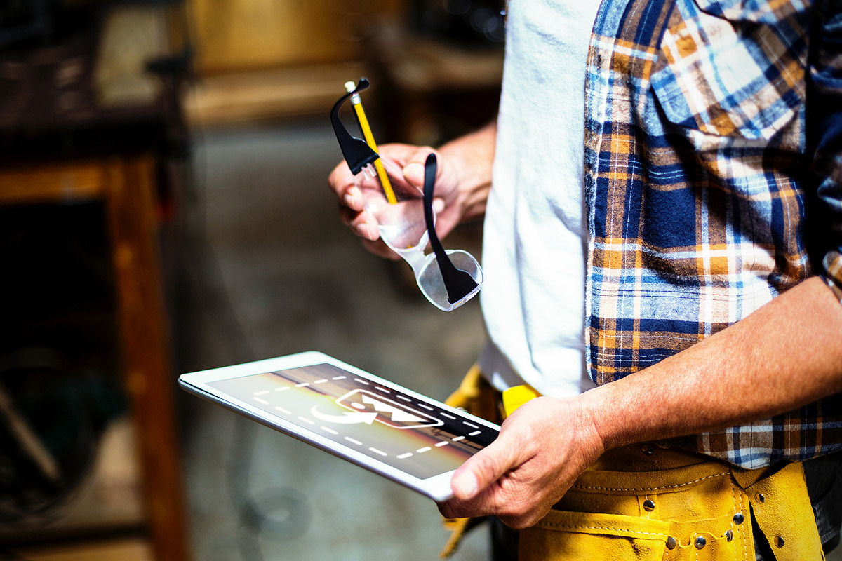 Worker with digital tablet, a Templates & Theme by wavebreak