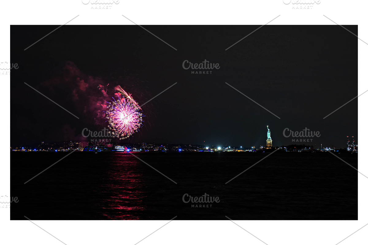 New York City Fireworks Photo Bundle, an Arts & Entertainment Photo by Full Circle Design Studio (Photo 10 of 14)