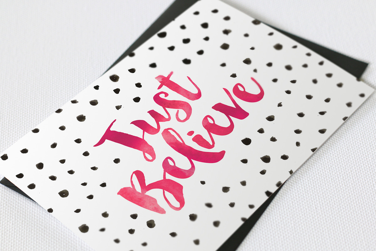 Bonjour! Typeface with Extras preview 3