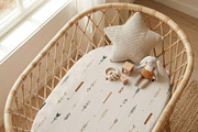 Baby Crib Sheet Mockup Boho PSD, a Household Mockup by 1001 mockups (Thumbnail 5 of 11)