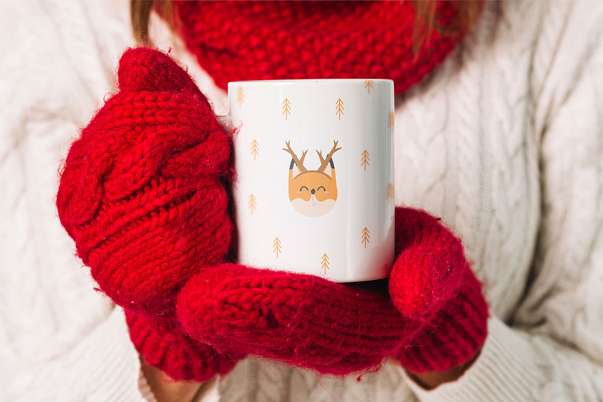 Cozy Christmas, an Illustration by Julia Martyshkina (Photo 10 of 11)