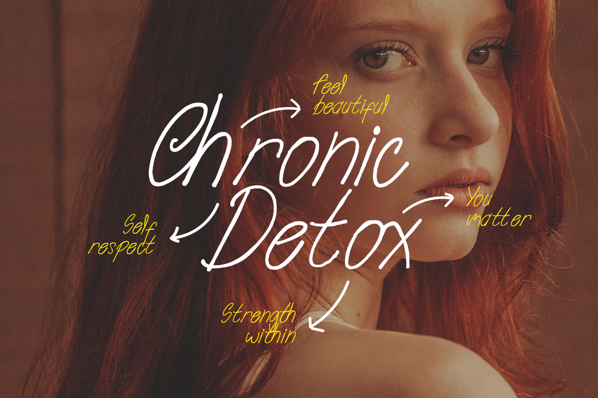Vintessa - A Signature Story, a Handwritten Font by Pandeka Studio (Photo 2 of 9)
