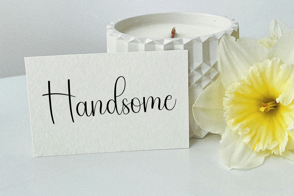 January Minimalist, a Handwritten Font by InermediaSTUDIO (Photo 8 of 8)