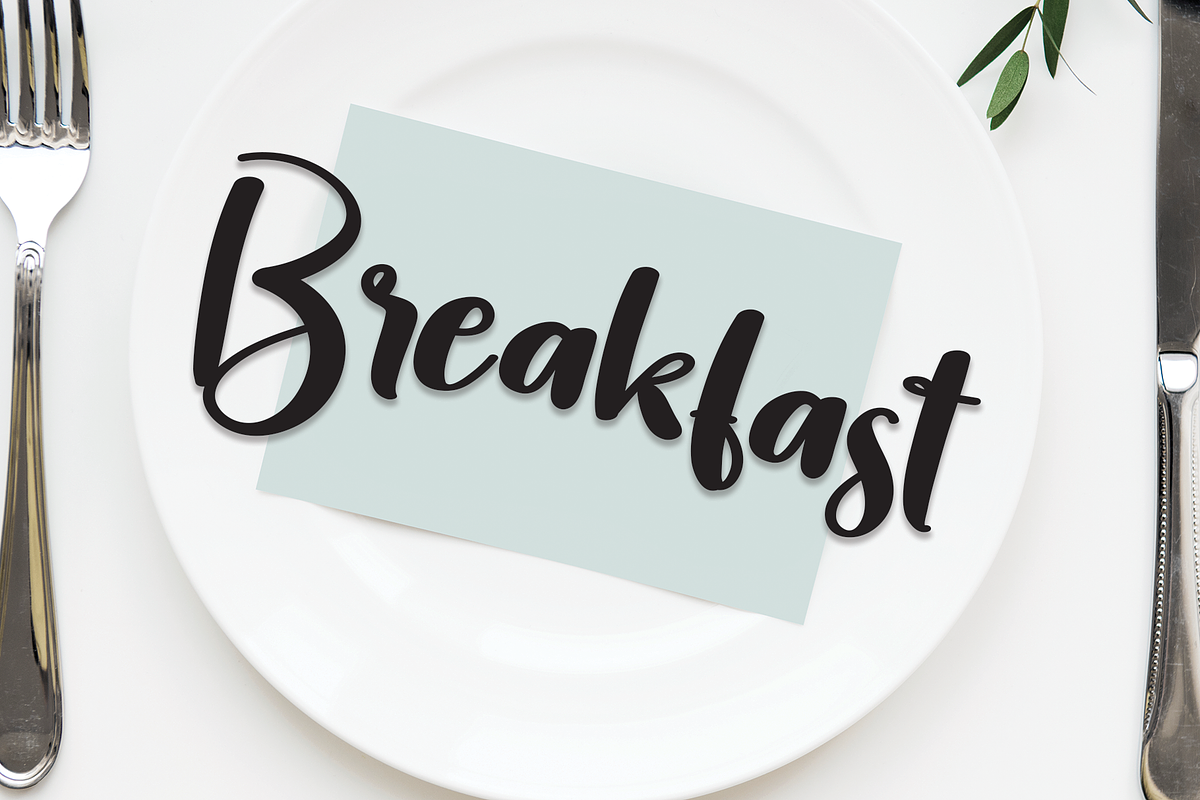 Sunday | Script Font, a Script Font by Scratchones (Photo 6 of 8)