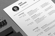 Clean Resume/CV, a Resume Template by Creatune (Thumbnail 3 of 3)