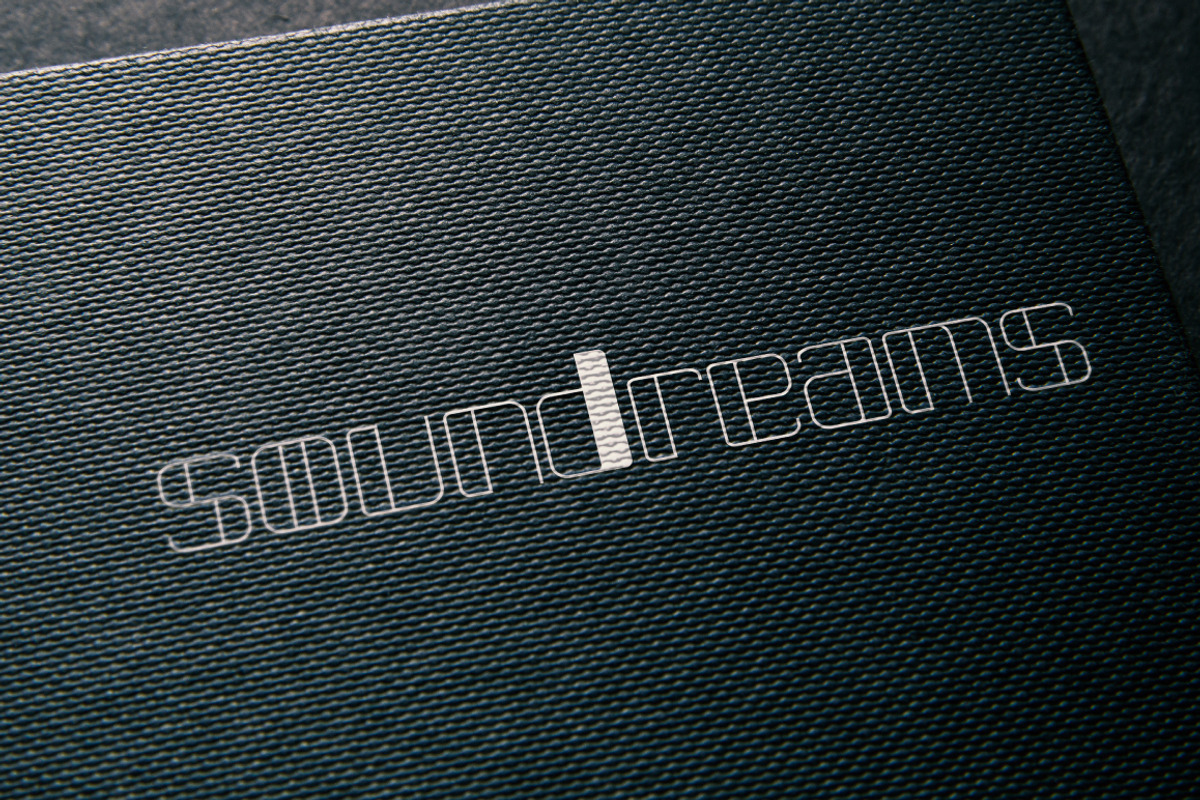 Zenith typeface preview 5