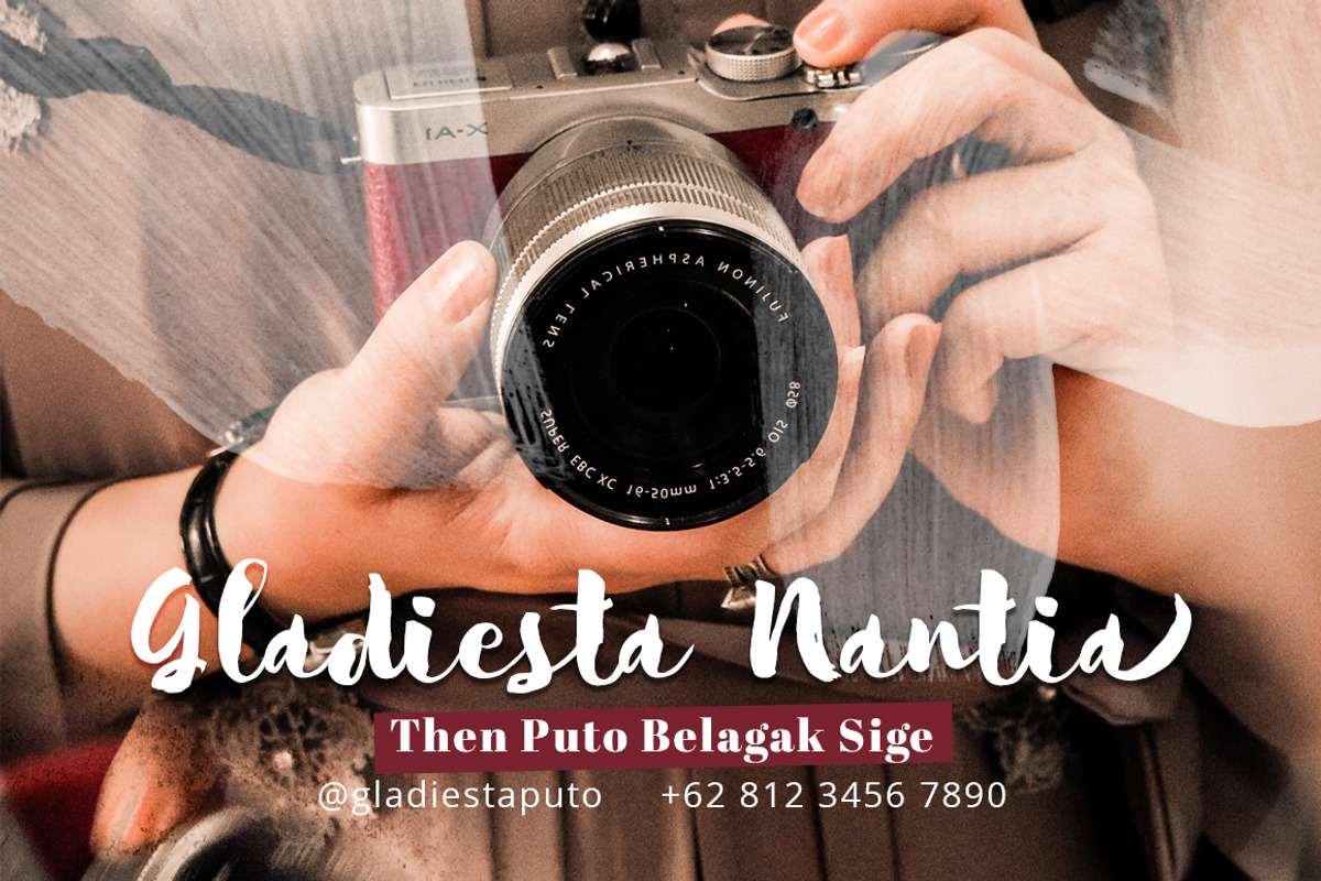 Sarthina Brush Font, a Handwritten Font by Siwox Studios (Photo 2 of 6)