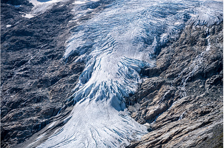Mountain glacier in Austrian Alps, a Nature Photo by pytyczech