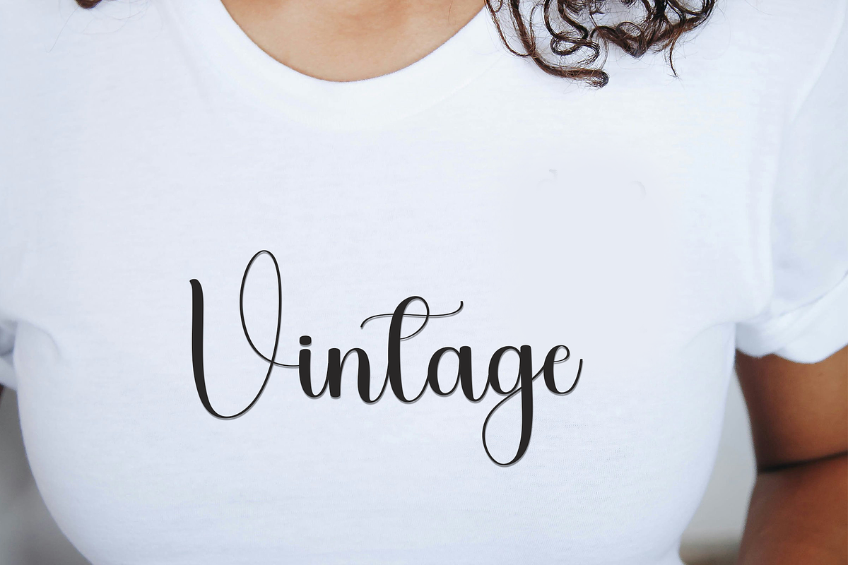 Creative Member, a Handwritten Font by InermediaSTUDIO (Photo 4 of 8)