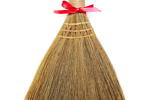 Broom as a gift, a Photo by saiko3p