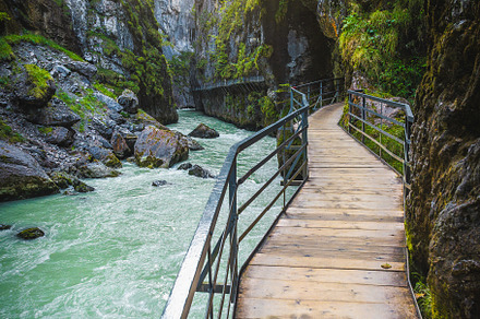 Wooden footbridge in the Aare gorge