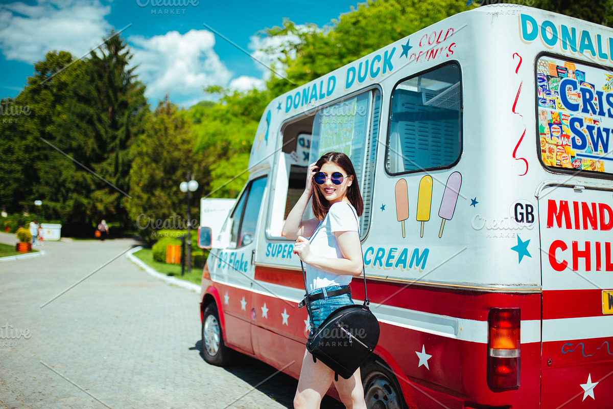 3 Lr PRESETS:Creamy, Pinky & Blueish, a Beauty & Fashion Photo by ONE Click EDIT Collection (Photo 1 of 12)