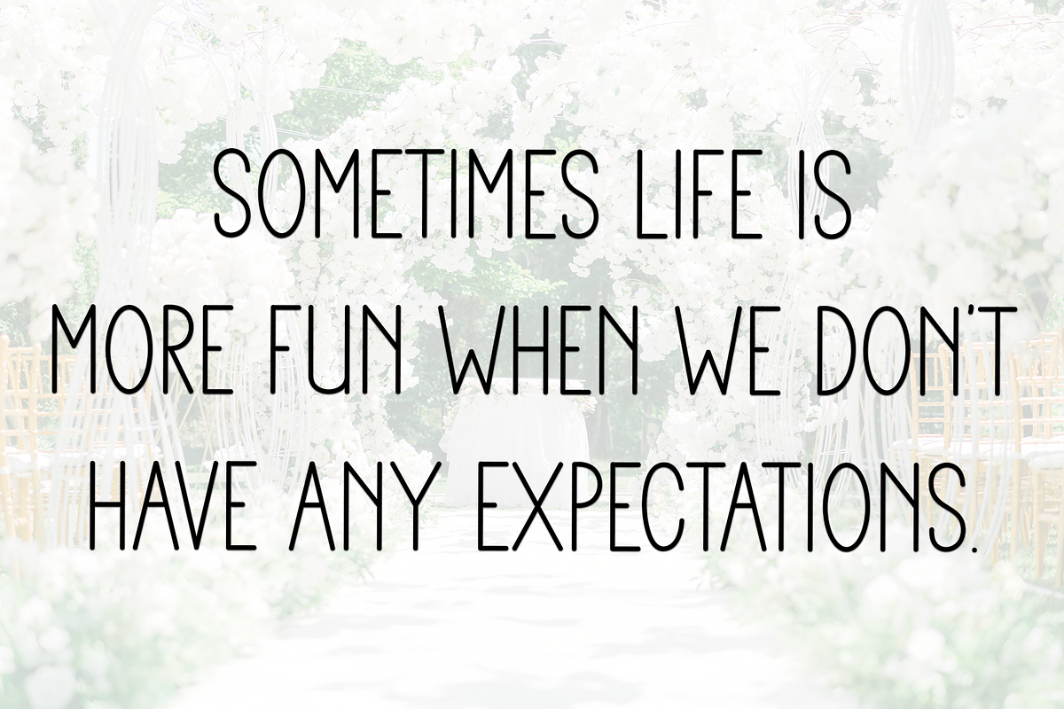Happy Vacation, a Sans Serif Font by InermediaSTUDIO (Photo 3 of 8)