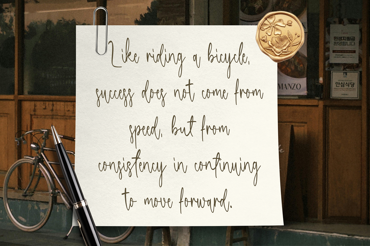 Hestqila - Luxury Script Font, a Script Font by Randi Irvan | Rvandtype (Photo 8 of 10)