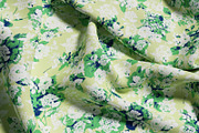 Flower Seamless Pattern, a Graphic by Gullenda (Thumbnail 2 of 6)