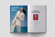 AURA Brochure Portfolio Template, a Brochure Template by TemplateFolio-Shop (Thumbnail 6 of 18)