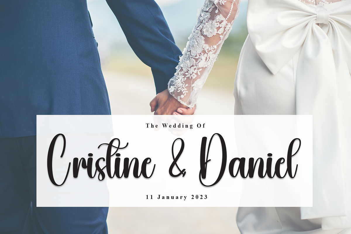 Vintage | Script Font, a Handwritten Font by Scratchones (Photo 4 of 9)