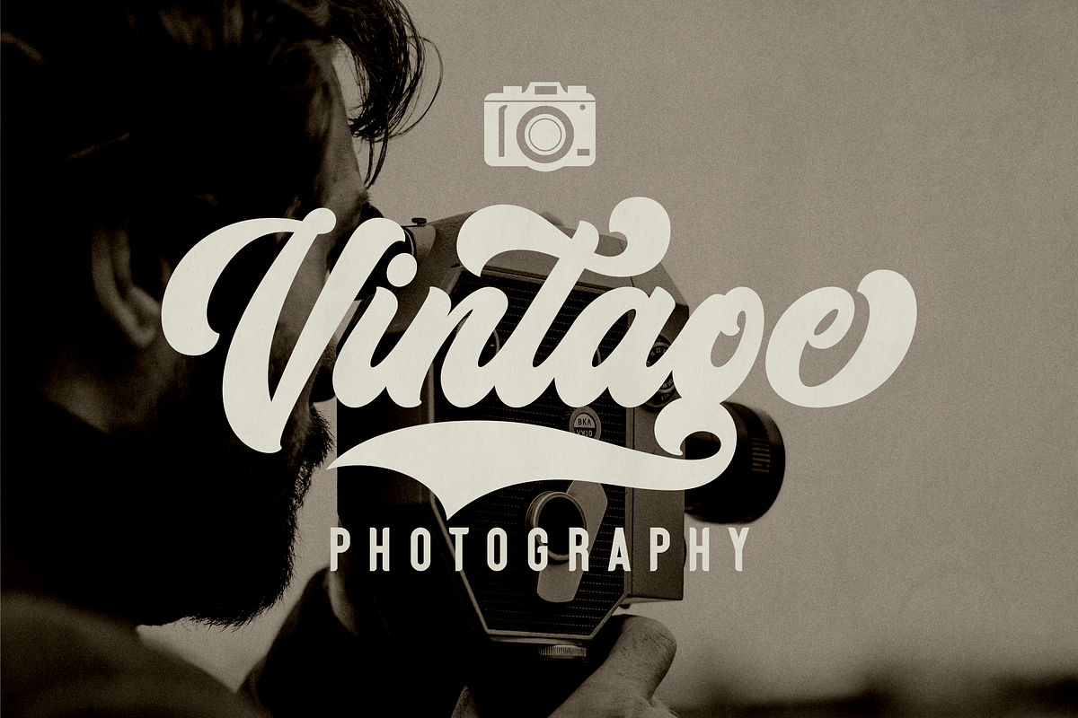 Balione Retro Font, a Script Font by Naufal Labs (Photo 5 of 15)
