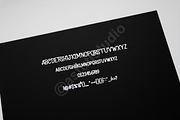 Fifoti Typeface: Modern Luxury Displ, a Font by Astuti Studio (Thumbnail 2 of 16)
