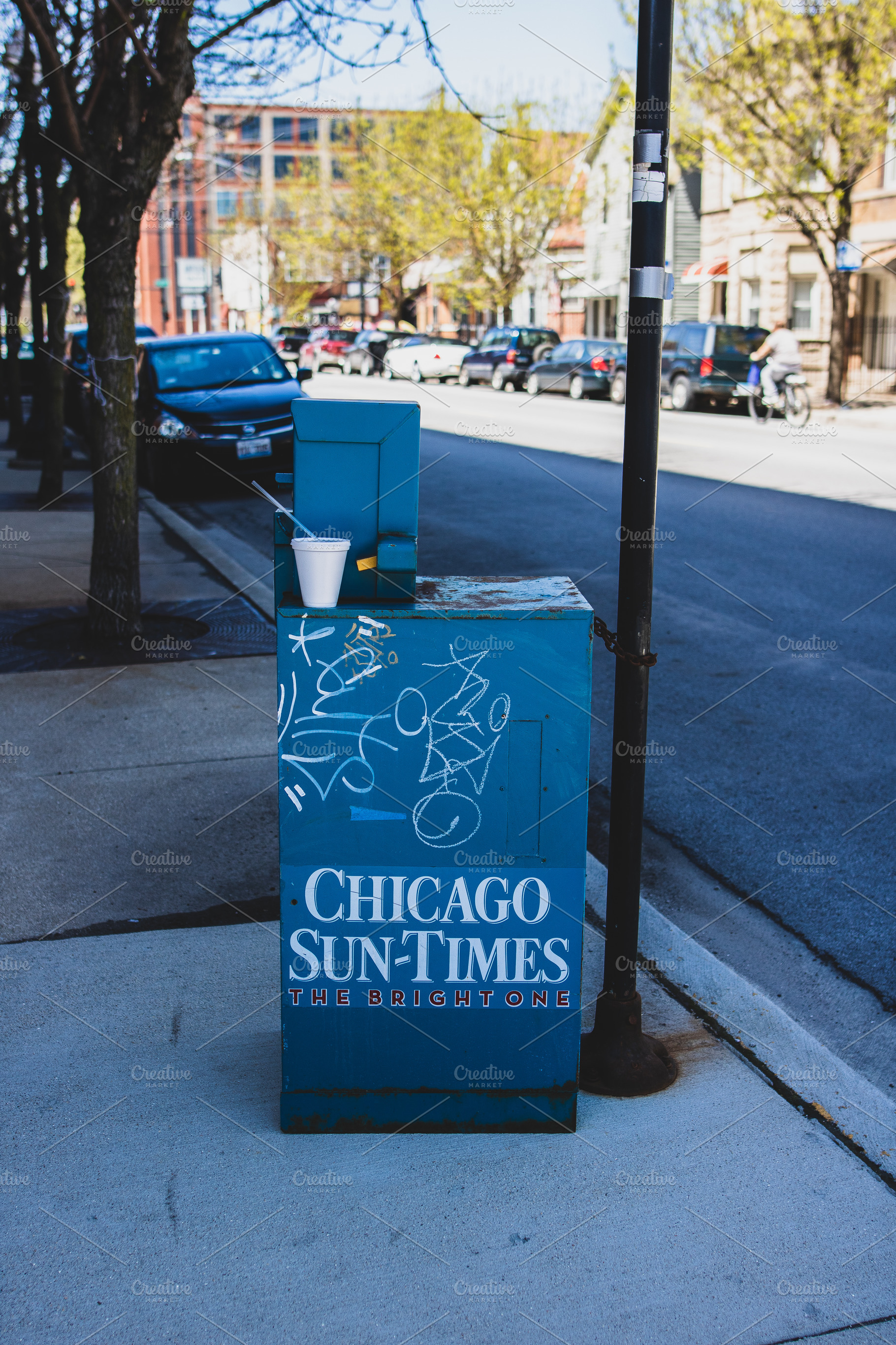 CHICAGO NEWSTAND, an Architecture Photo by MARCONOISEY
