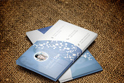 Business Card Medical, a Business Card Template by DesignsStore (Thumbnail 1 of 3)